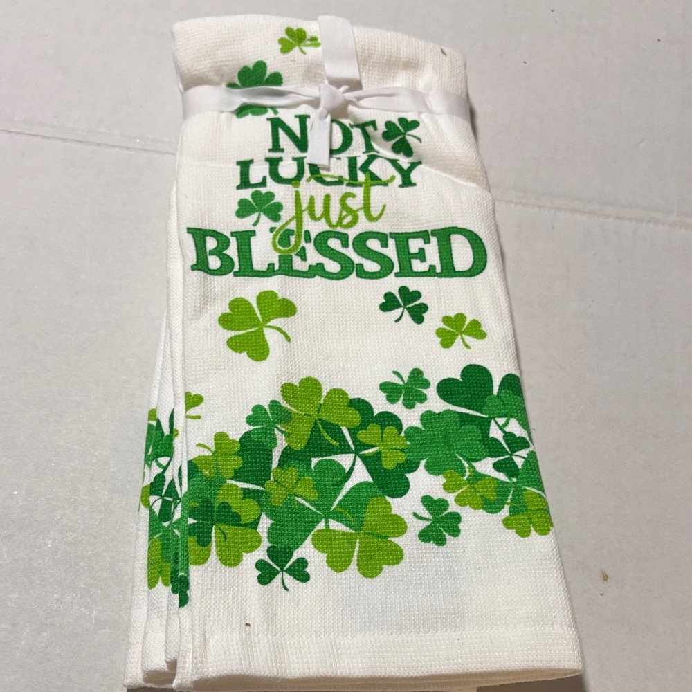 Green Shamrock St Patrick  Kitchen Towels set